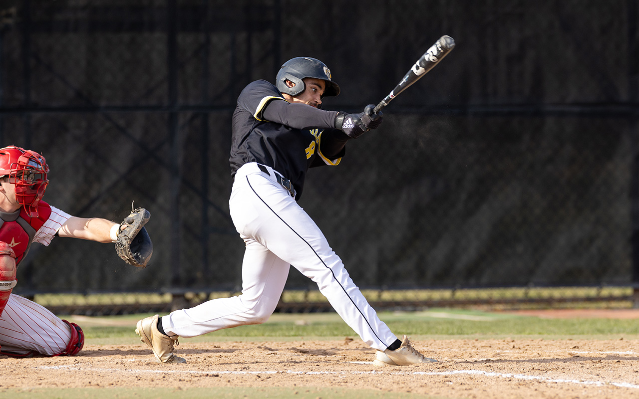 Baseball Advances in MASCAC Tournament with 15-9 Victory over Westfield State