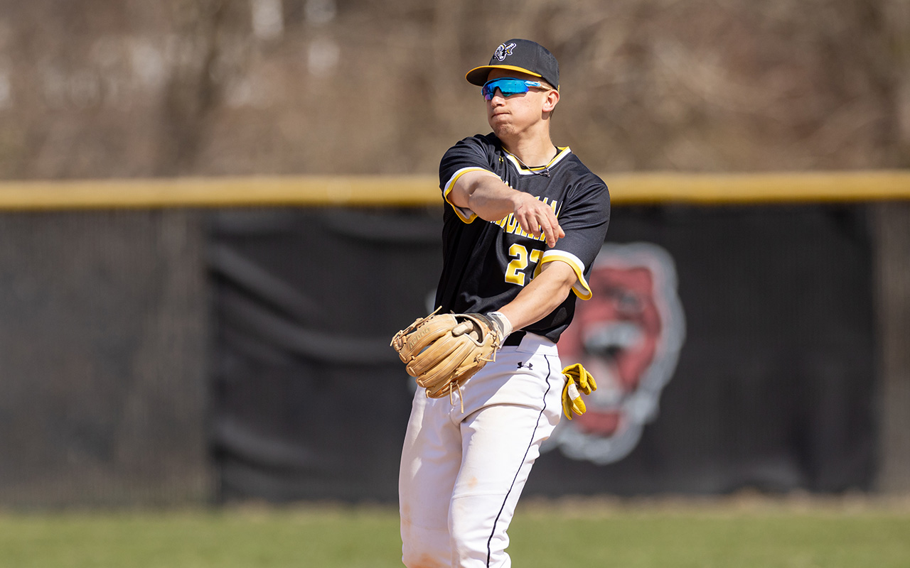 Baseball Swings Past Gordon 11-1