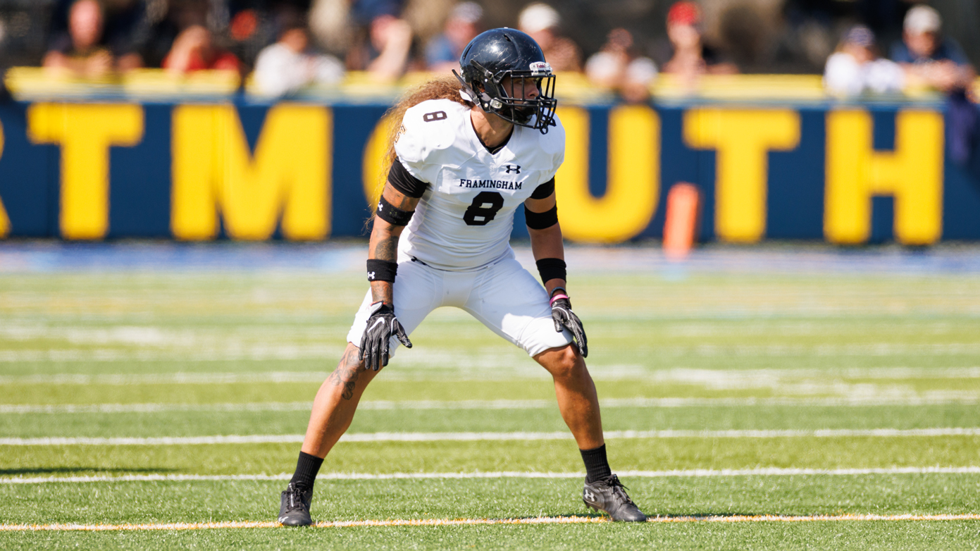 Football Holds Off Late Surge by Westfield State for 14-11 Win