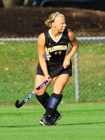 Field Hockey Defeats Becker 4-1