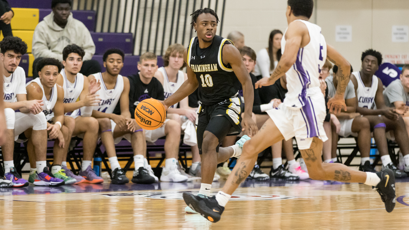 Men's Basketball Holds on for 63-56 Victory over MCLA