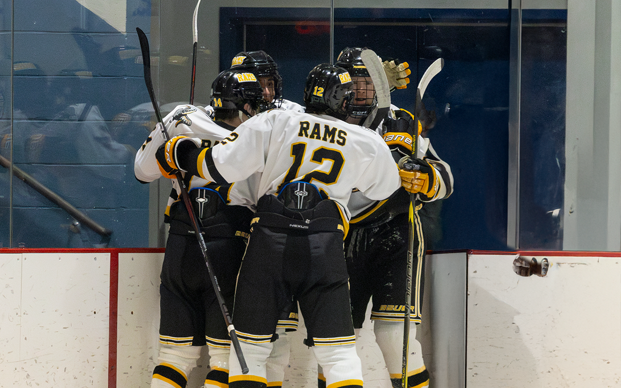 Strong First Period Propels Fitchburg State Past Men&rsquo;s Ice Hockey