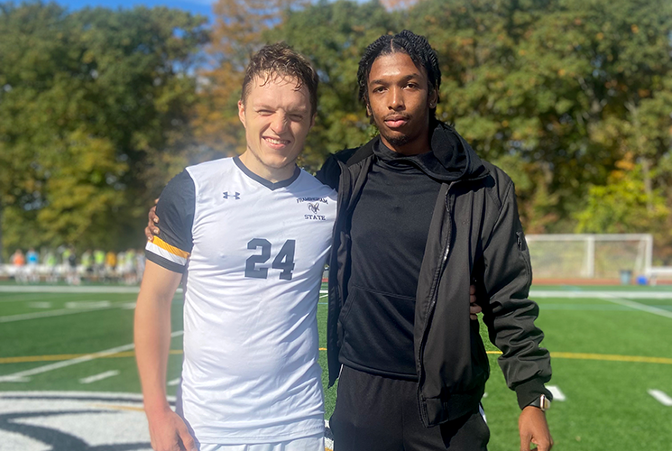 Men&rsquo;s Soccer Bests Worcester State on Senior Day