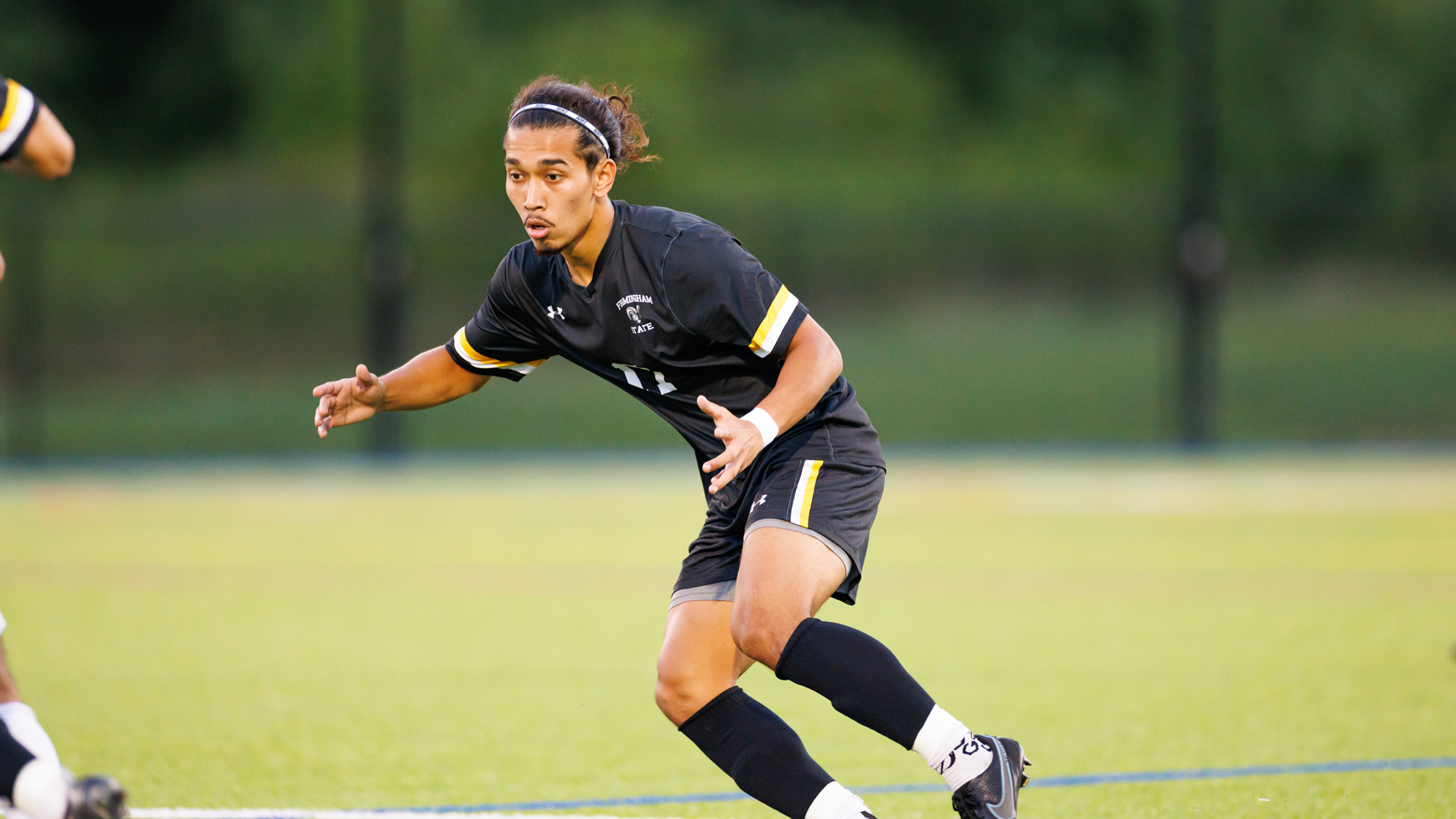 Men&rsquo;s Soccer Holds Off Eastern Naz