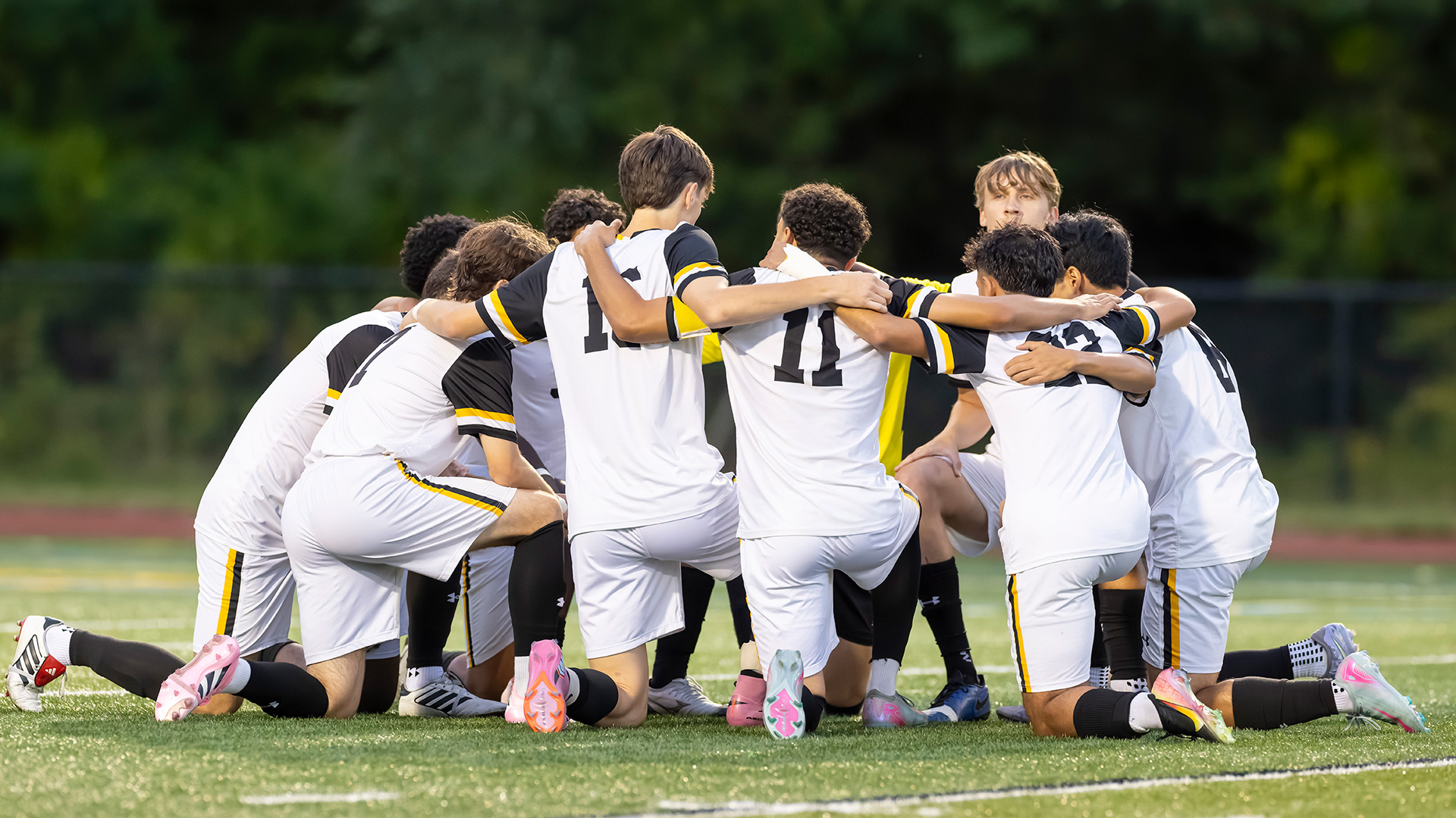 Men's Soccer Closes Season at Bridgewater State