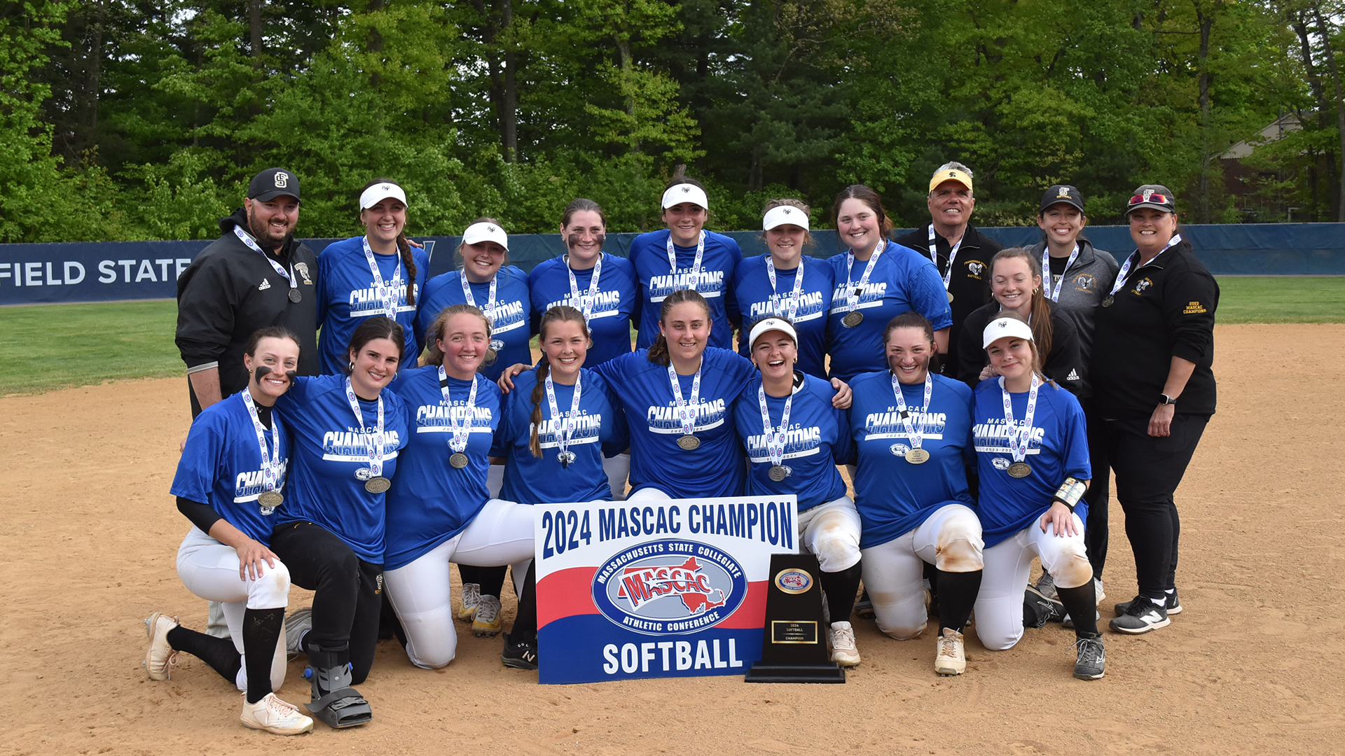 Softball Captures Third Straight MASCAC Championship after Defeating Westfield State Twice