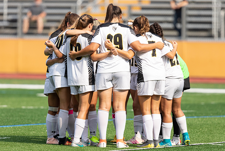 Keene Upends Women's Soccer