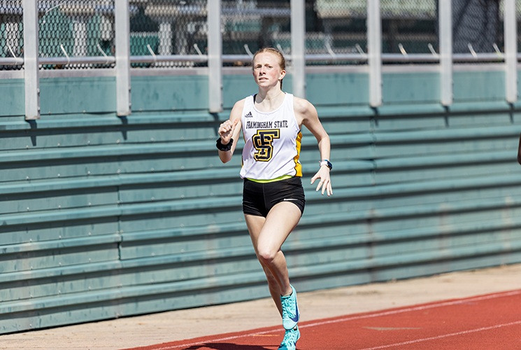 Women's Track and Field Places Eighth at Corsair Classic