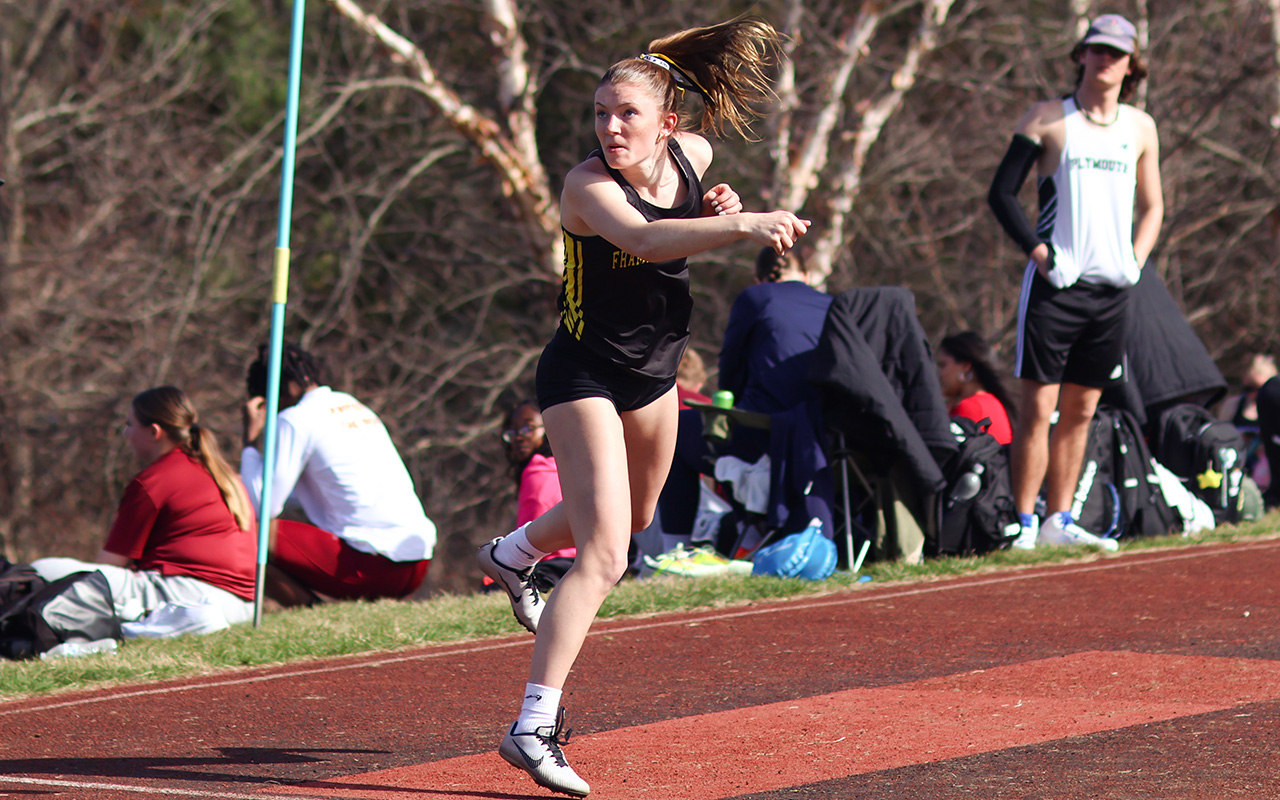 Women&rsquo;s Track and Field Compete at UMass Dartmouth