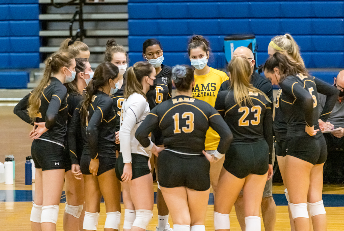 Volleyball Defeats Rhode Island College 3-1