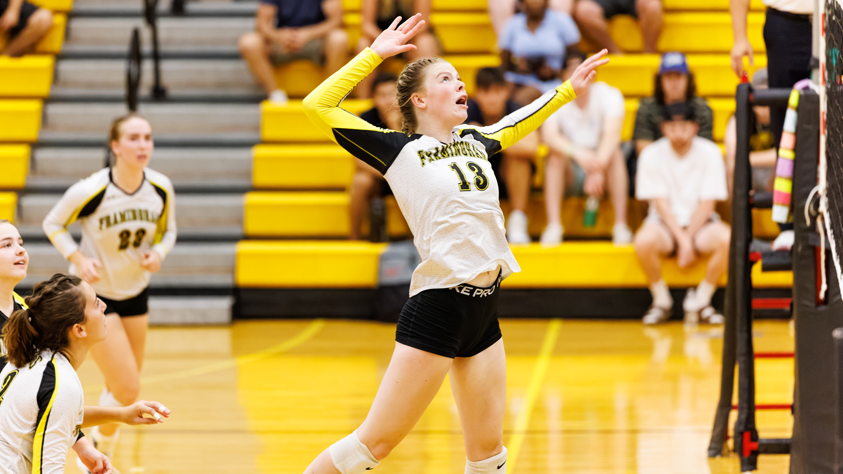 Volleyball Advances to MASCAC Tournament with 3-2 Victory over Westfield State