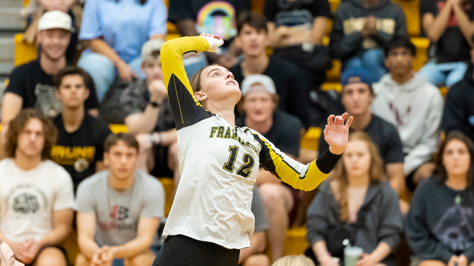 Volleyball Falls 3-1 at Dean