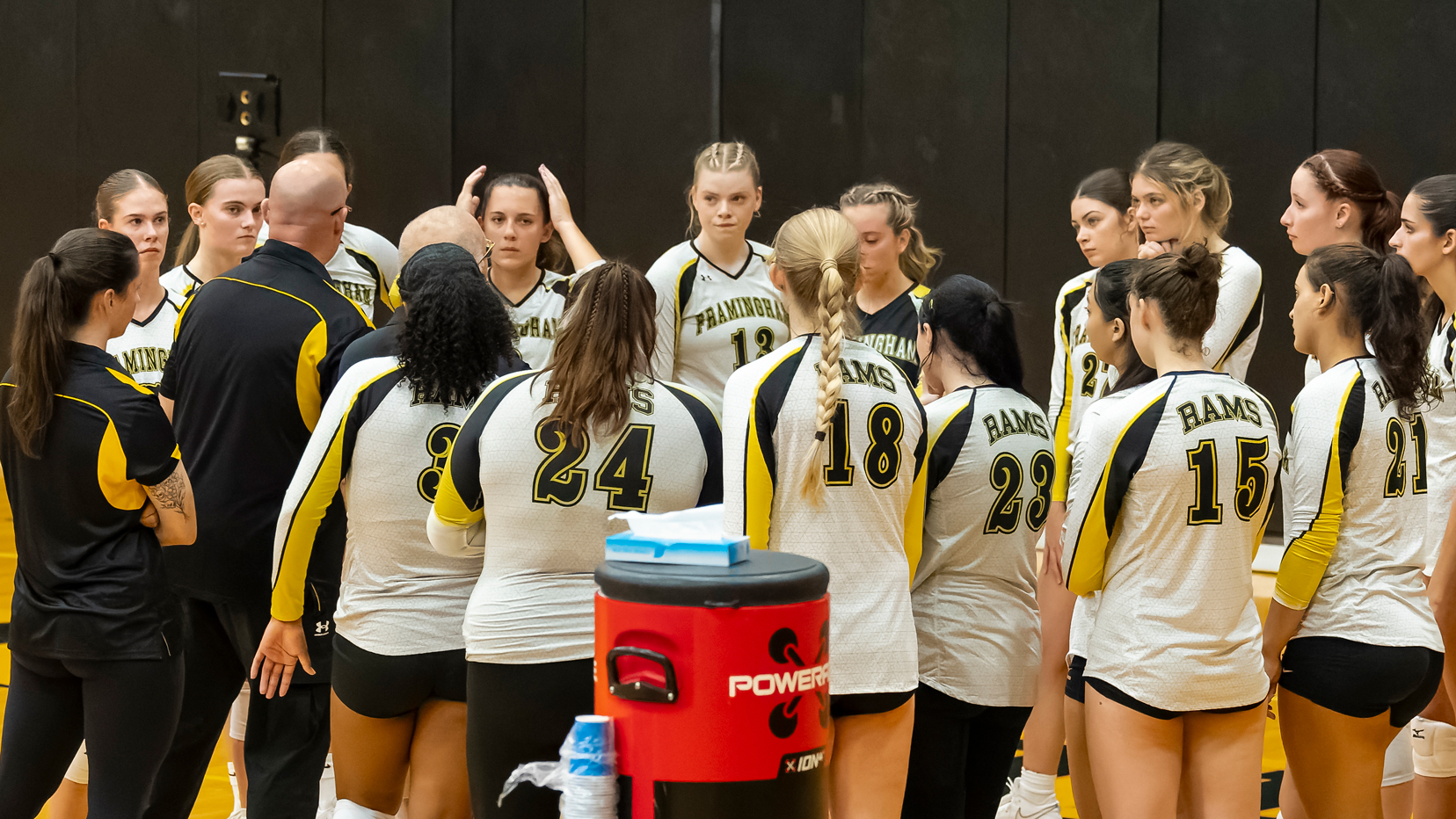 Volleyball Drops Five Setter at Worcester State in MASCAC Clash