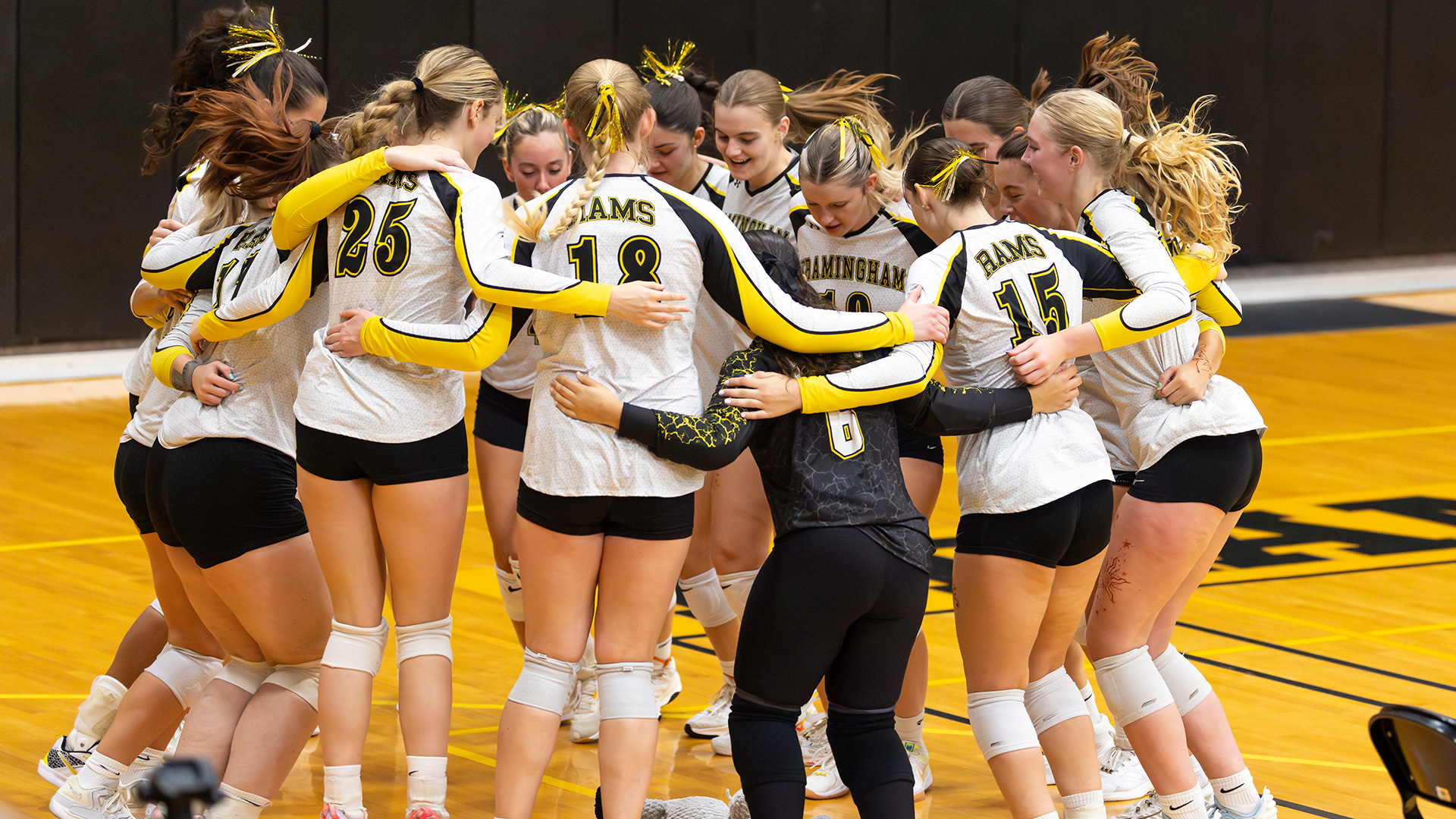 Volleyball Advances to MASCAC Championship After Five Set Thriller at Westfield