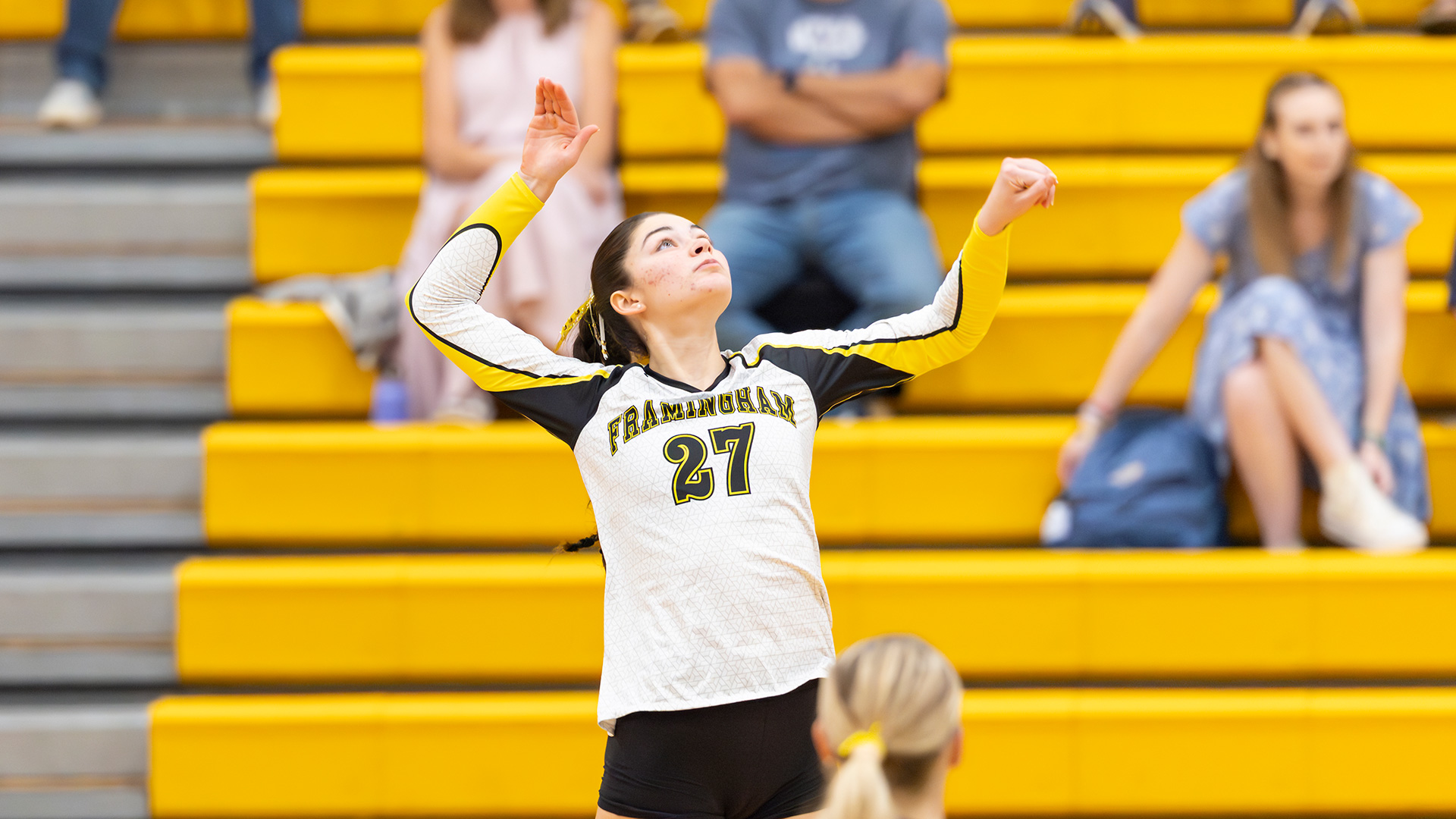 Volleyball Pulls Out Five Set Victory over MCLA