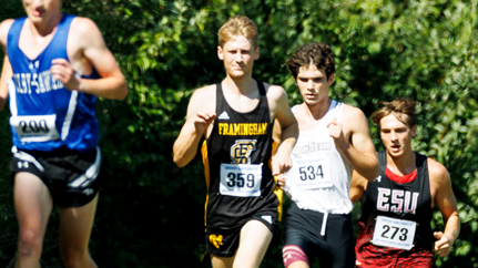 Men&rsquo;s Cross Country Competes at UMass Dartmouth